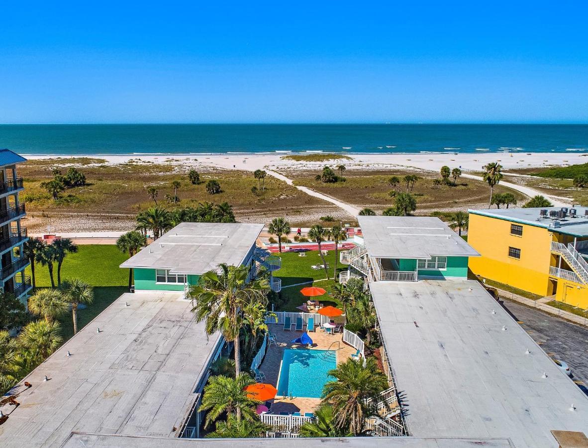 Tropic Terrace #16 - Beachfront Rental Apts St. Pete Beach Kültér fotó