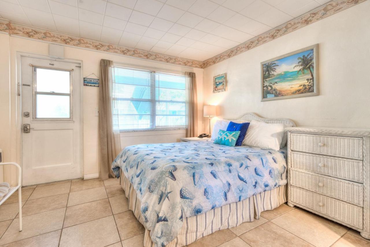 Tropic Terrace #16 - Beachfront Rental Apts St. Pete Beach Kültér fotó